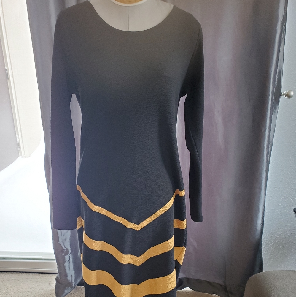 Lularoe Debbie dress size L.